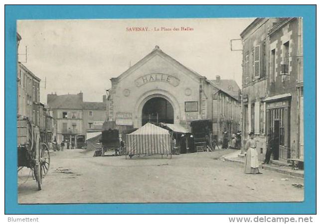 CPA - Métier Marchands Ambulants Place Des Halles SAVENAY 44 - Savenay