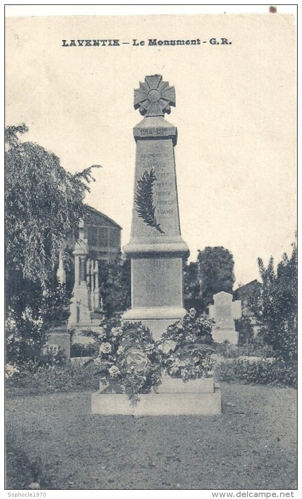 PAS DE CALAIS - 62 - LAVENTIE - Monument Aux Morts - Laventie