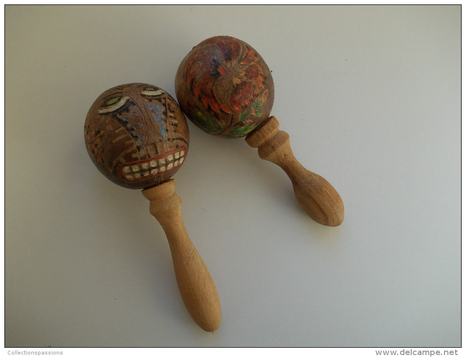 - MARACAS - - Instrumentos De Música