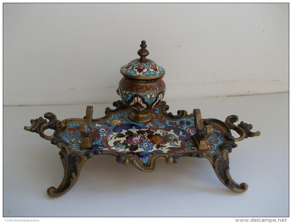 - Ancien Encrier En Bronze Cloisonné XIXè - - Inkwells