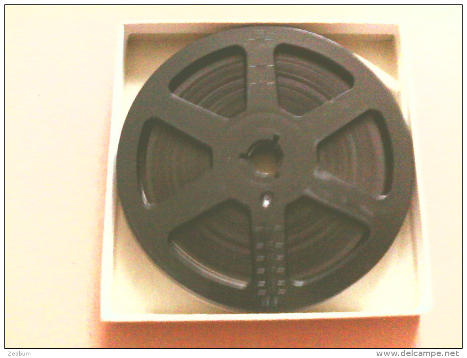 SUPER 8 - LE PREMIER AMOUR DE BAMBI - WALT DISNEY - Bobines De Films: 35mm - 16mm - 9,5+8+S8mm