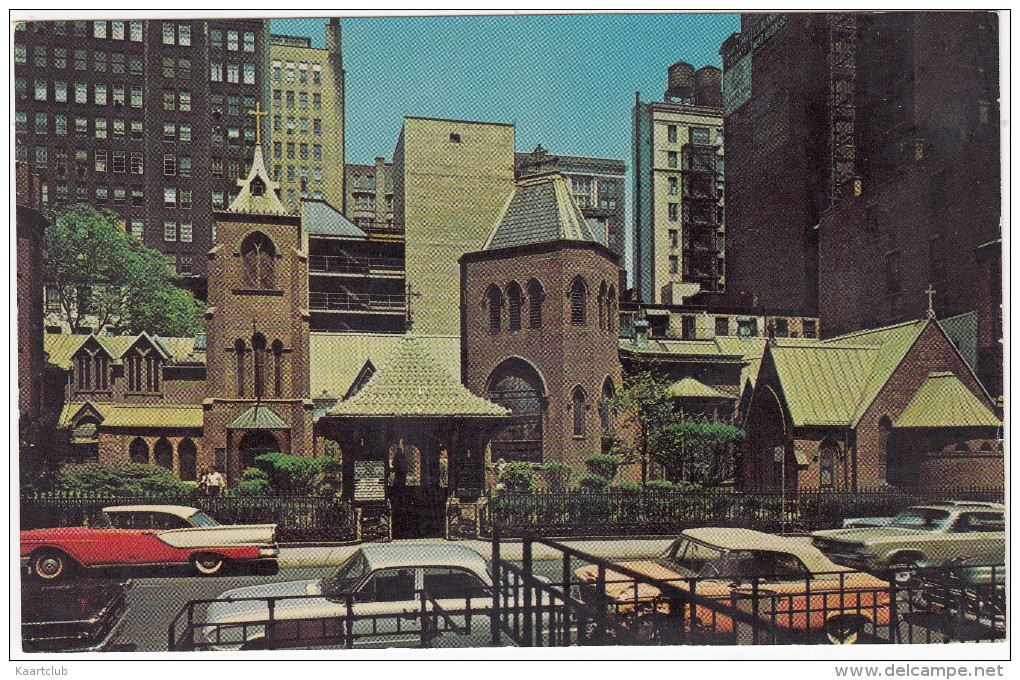 Little Church Around The Corner: FORD SKYLINER '57 & FALCON '59, STUDEBAKER LARK VIII CONVERTIBLE - East 29th Street - Transport