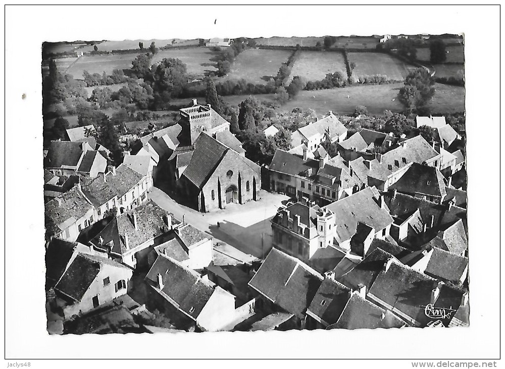 MONTAIGUT En COMBRAILLE  (cpsm 63)  Vue Aérienne De L'église -     - L 1 - Montaigut