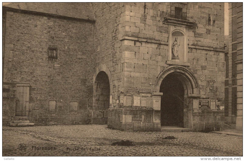 BELGIQUE FLORENNES PORCHE DE L´EGLISE - Florennes