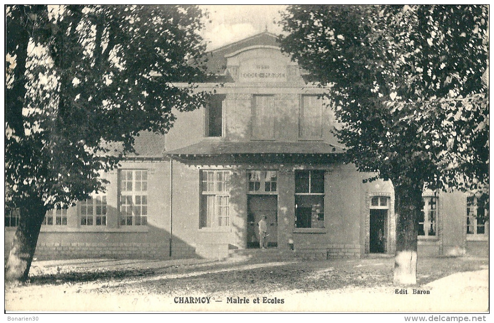 CPA 89 CHARMOY MAIRIE ET ECOLES - Charmoy