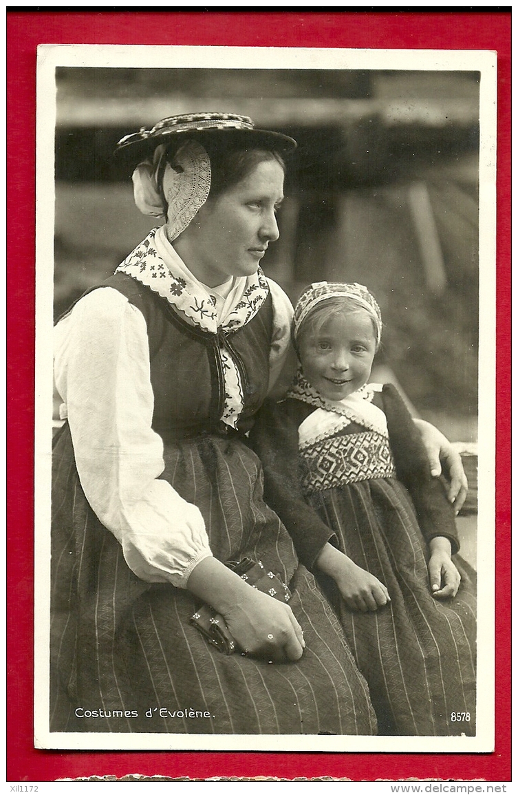 FIL-08  Costumes D'Evolène, Maman Et Sa Fille. Hérens. Cachet 1927 - Evolène