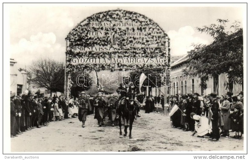 ** T1 1938 Párkány, Stúrovó; Bevonulás, Díszkapu / Entry Of The Hungarian... - Sin Clasificación