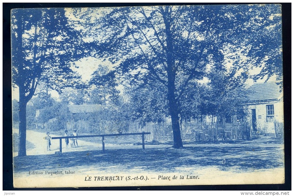 Cpa  Du 93 Le Tremblay -- Place De La Lune  ...    Tremblay Les Gonesses  JIP44 - Tremblay En France