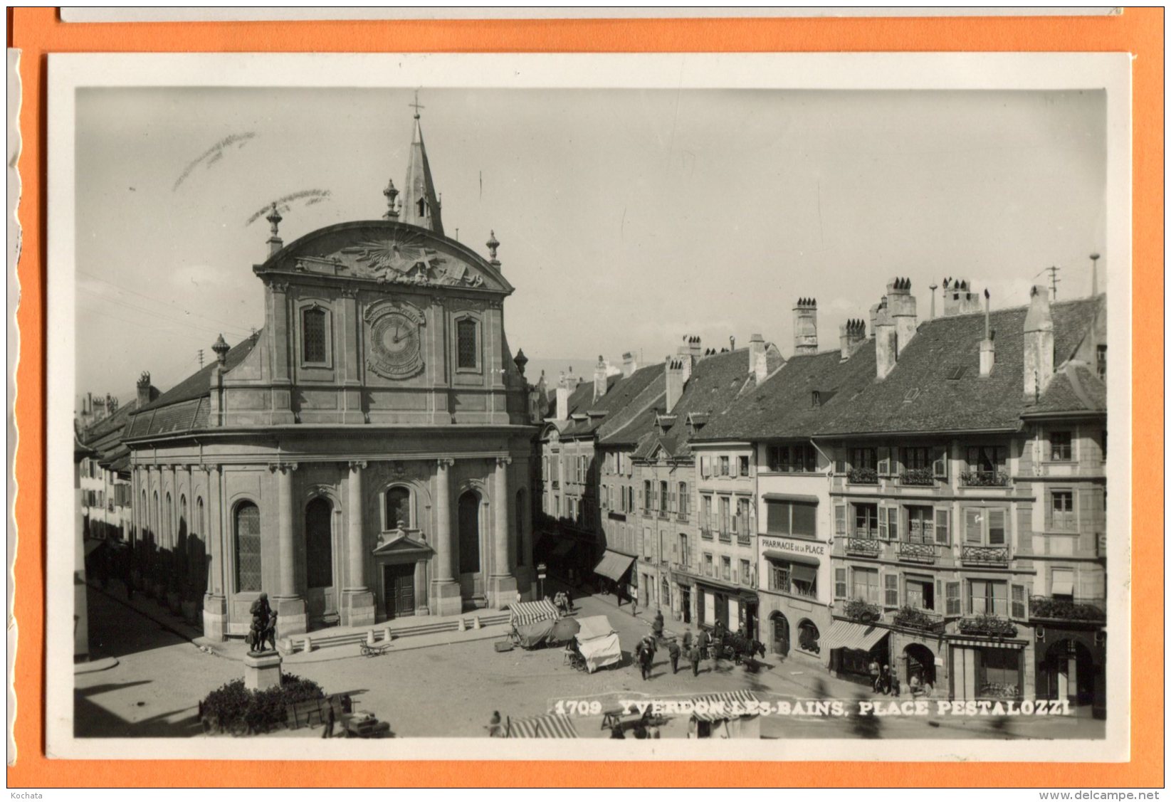 J227, Yverdon, Place Pestalozzi, Pharmacie De La Place, Circulée 1933 - Yverdon-les-Bains 