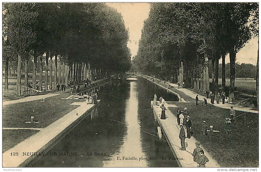 93 NEUILLY Sur MARNE  Le Canal  Voyagée En 1906   Pêcheurs à La Ligne - Neuilly Sur Marne