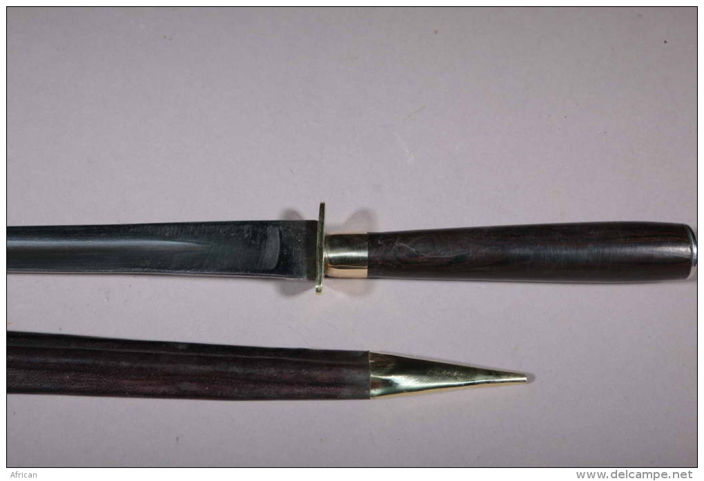 Grand Stylet Corse Manche En ébène Lame Cruciforme 96 - Armes Blanches