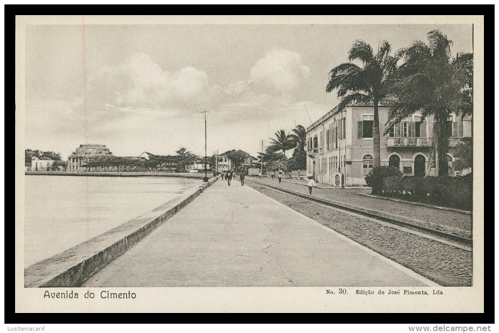 SÃO TOMÉ E PRÍNCIPE - Avenida Do Cimento( Ed. José Pimenta Lda. Nº 30)carte Postale - Sao Tome And Principe