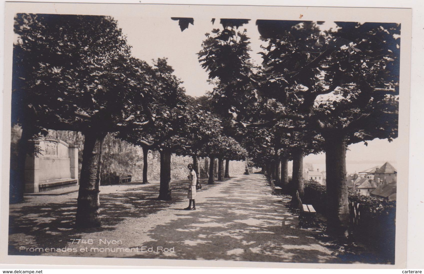 CARTE PHOTO, SUISSE,HELVETIA,SWISS,switzerland,schweiz,SVIZZERA ,vaud,NYON,en 1930 - Nyon