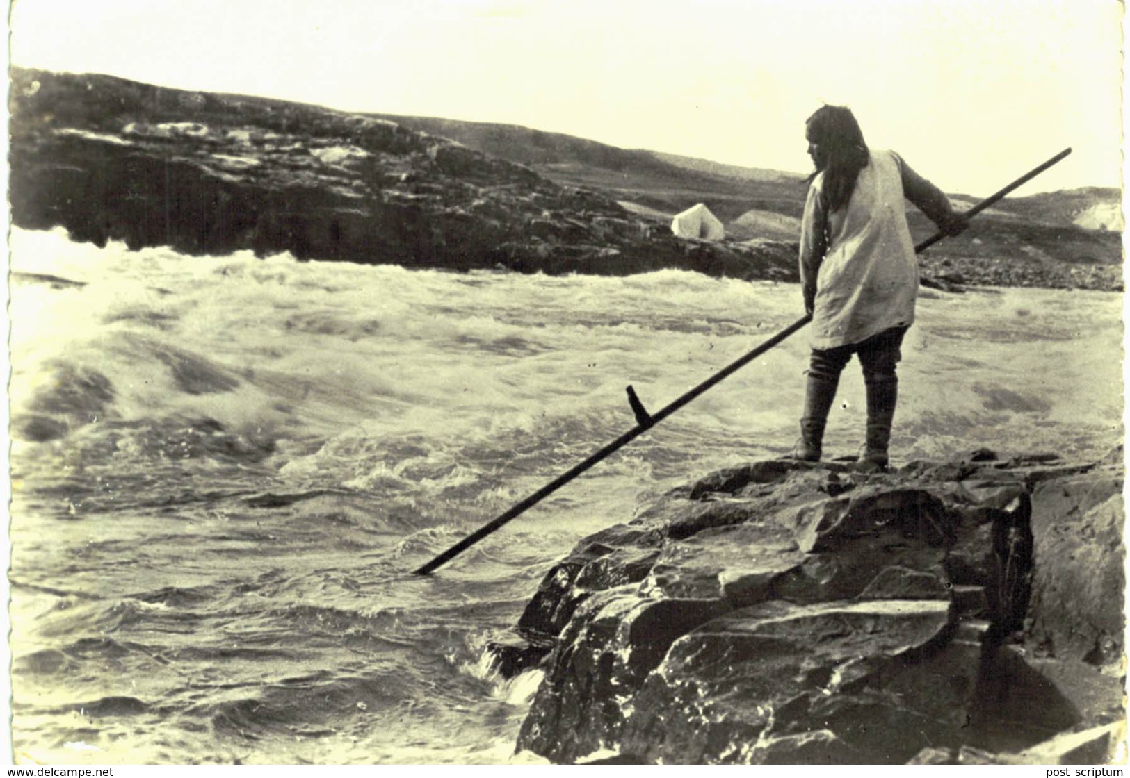 Amérique - Canada - Esquimaux - Pêche Au Saumon Sur La Rivière Coppermine - Nunavut