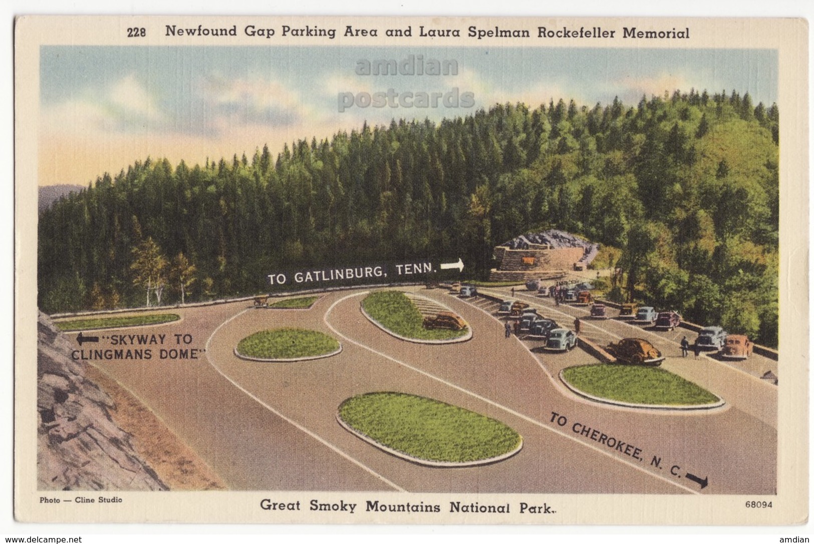 USA, GREAT SMOKY MOUNTAINS NATIONAL PARK TN, NEWFOUND GAP CAR PARKING AREA, C1940s Unused Vintage Tennessee Postcard - Smokey Mountains