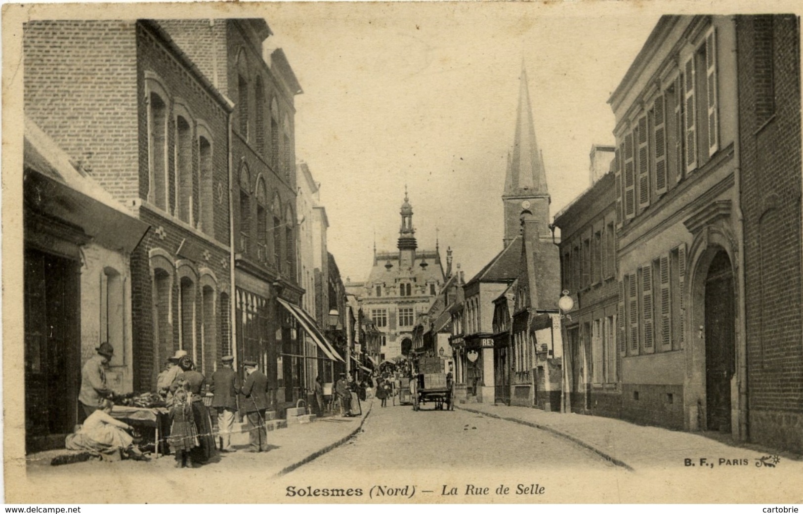 59 SOLESMES - La Rue De Selle - Animée, étalage De Marchand (le Jour De La Foire Dans Le Texte) - Solesmes