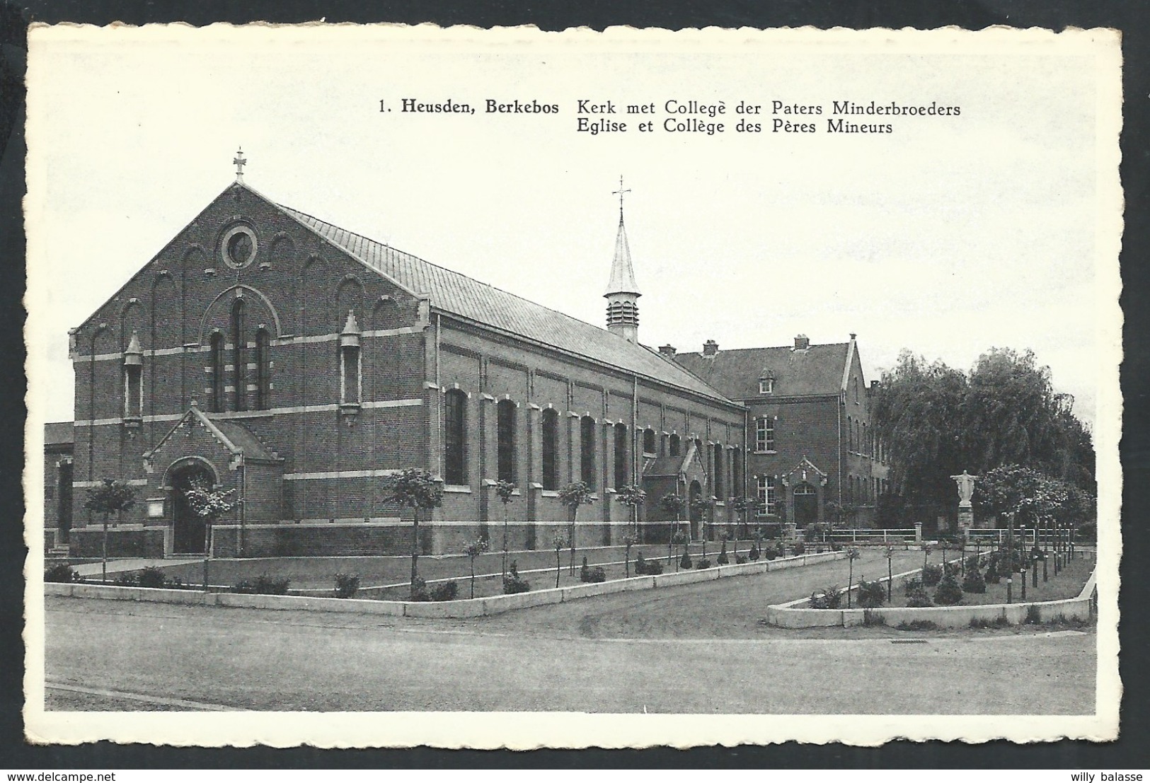 +++ CPA - HEUSDEN - BERKEBOS - Eglise Et Collège Des Pères Mineurs - Kerk Met College Der Paters Minderbroeders   // - Heusden-Zolder