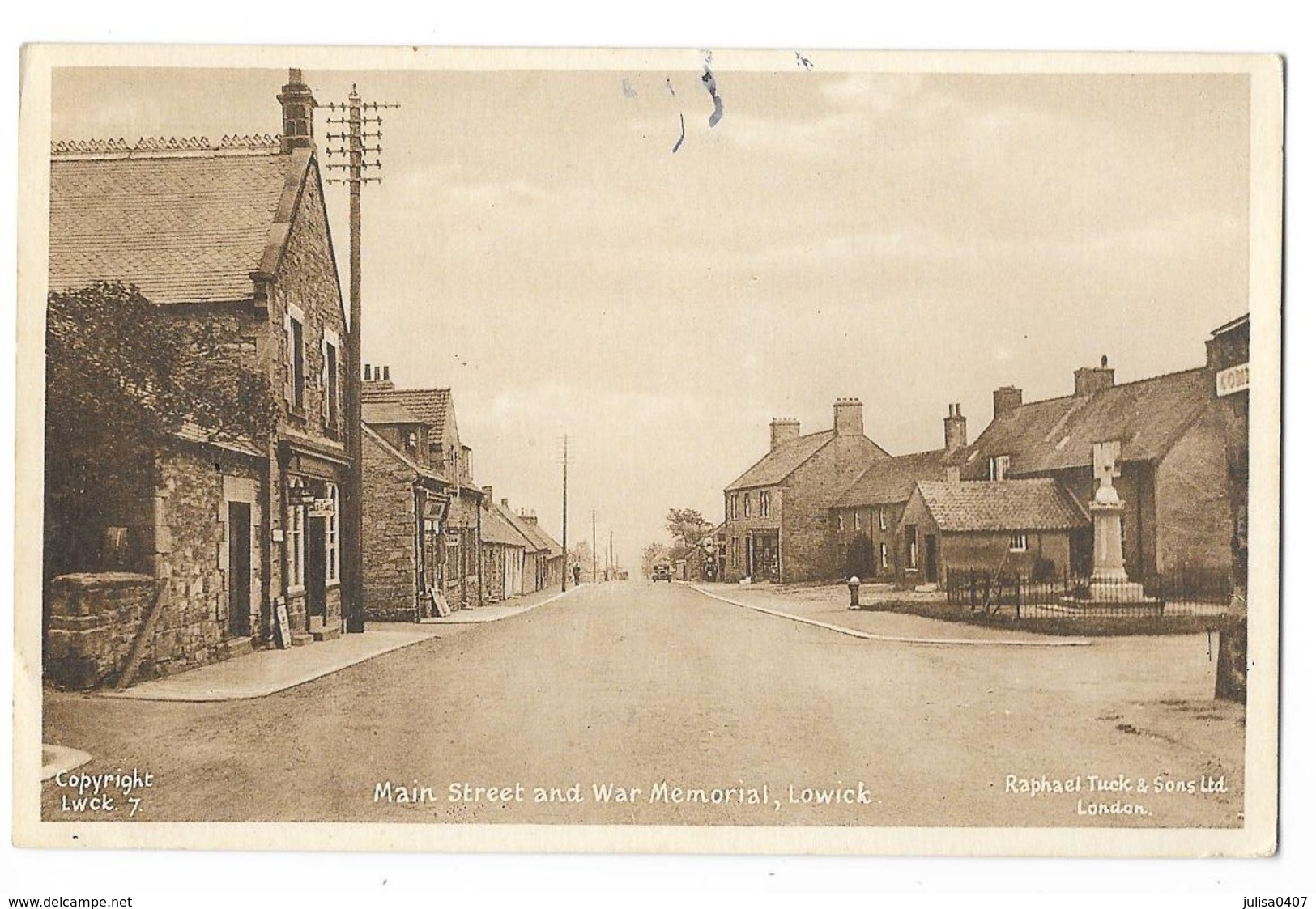 LOWICK (Angleterre) Main Street And War Memorial - Other & Unclassified