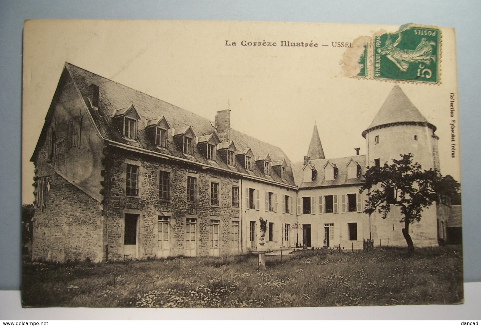 USSEL    --  CHATEAU  DU  THEIL - Juillac