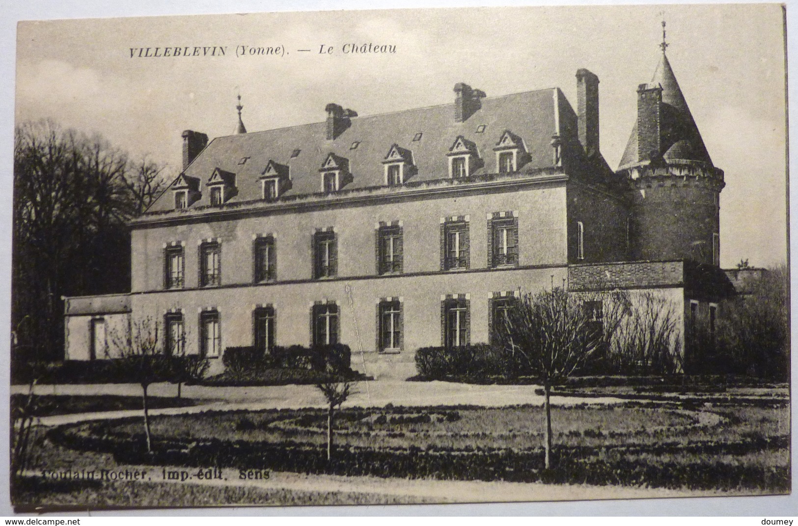 LE CHATEAU - VILLEBLEVIN - Villeblevin