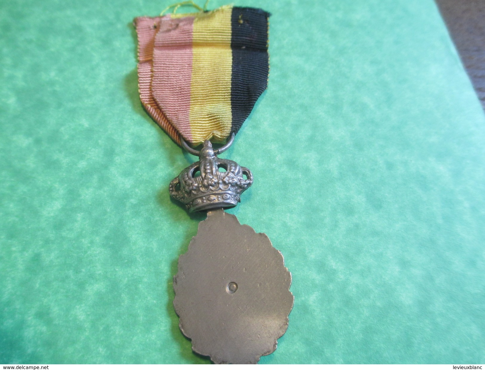 Médaille Du Travail Belge/ Avec Bélière Et Ruban/ 20éme Siècle   MED98 - Belgique