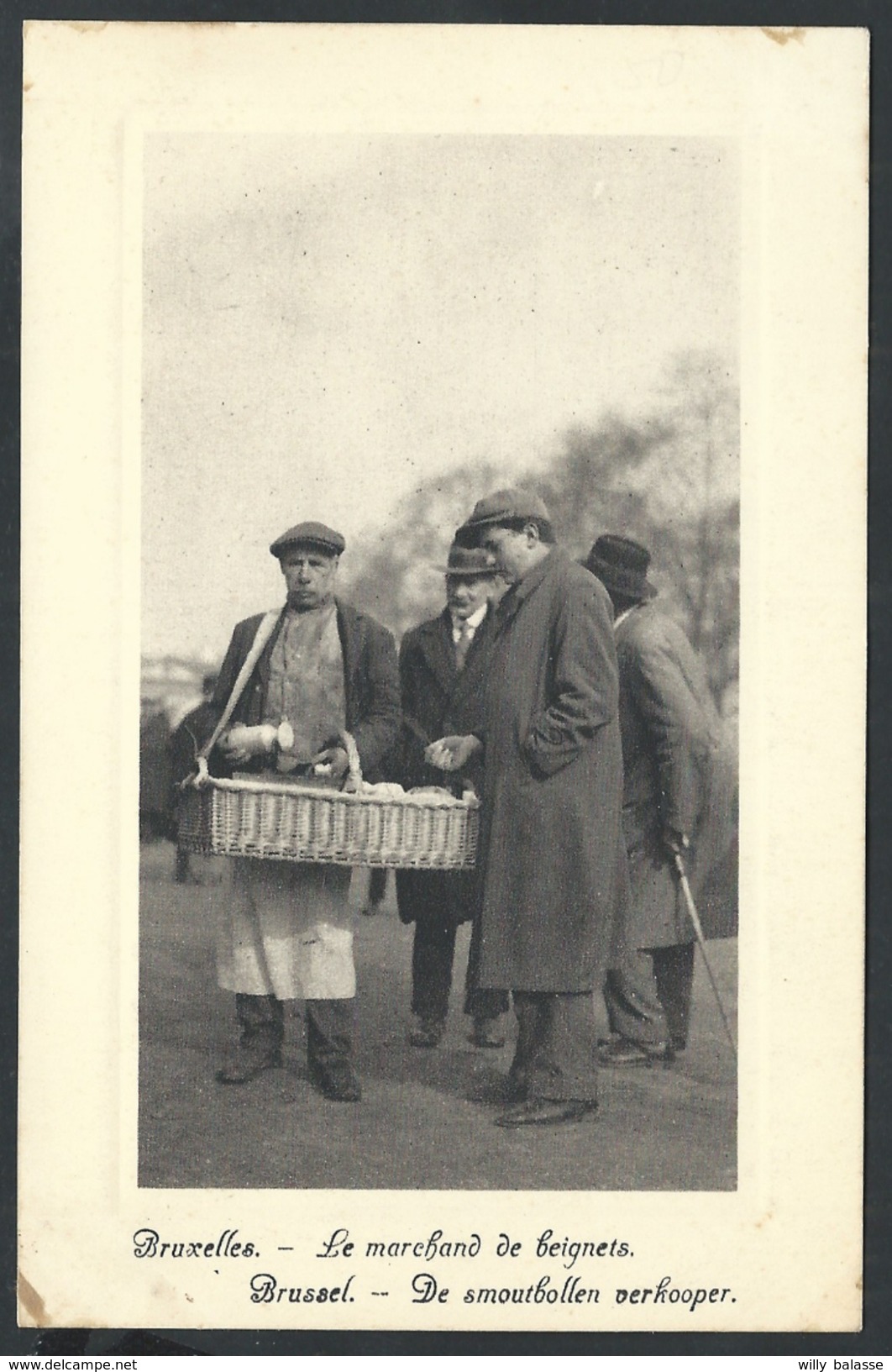 +++ CPA - BRUSSEL - BRUXELLES - Le Marchand De Beignets - De Smoutbollen Verkooper - Métier   // - Ambachten