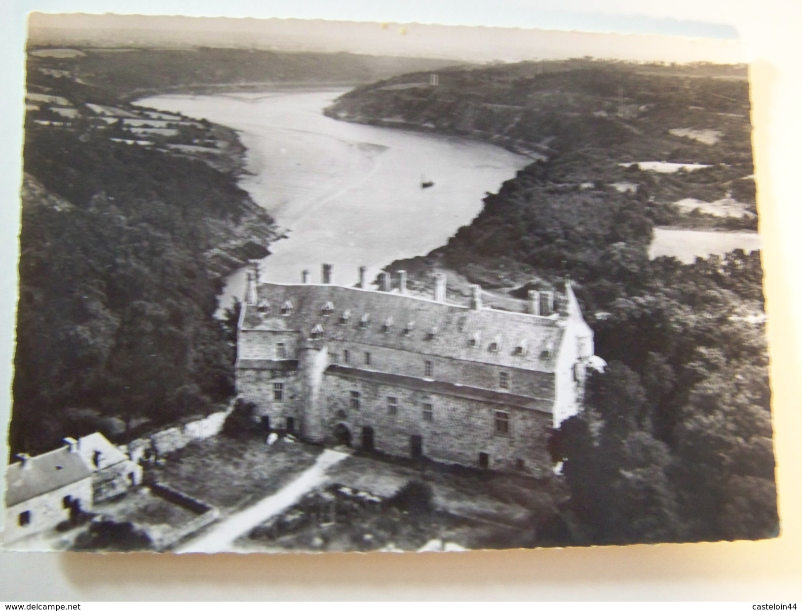 Cp T24 PLOEZAL Environ De Lezardrieux Chateau De La Roche Jagu Et Le Trieux - Ploëzal