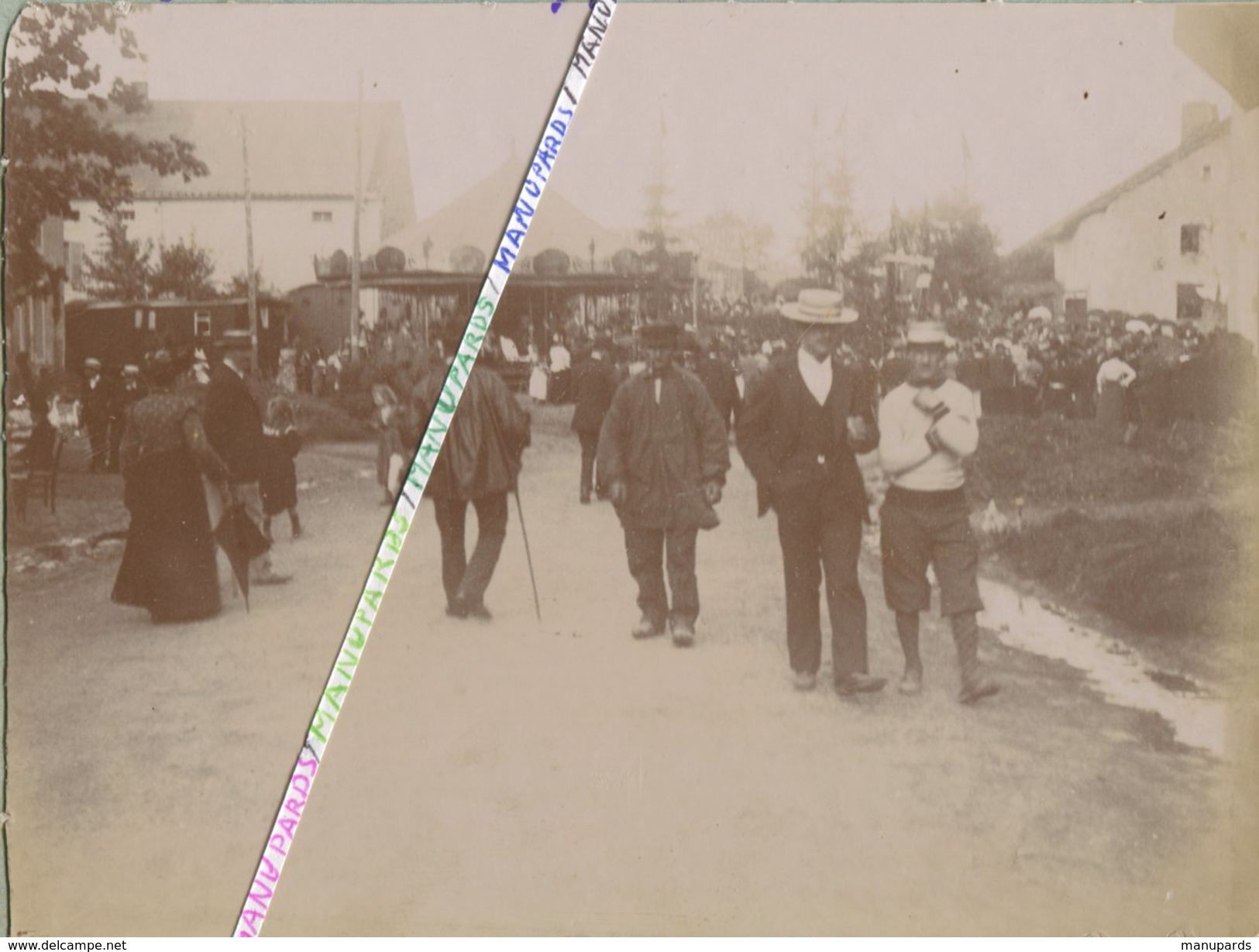 BELGIQUE HALANZY ( AUBANGE ) ??? 4 PHOTOS / 1899 / FESTIVAL / MUSIQUE / HARMONIE / TABAC / MANEGE / EPICERIE ???