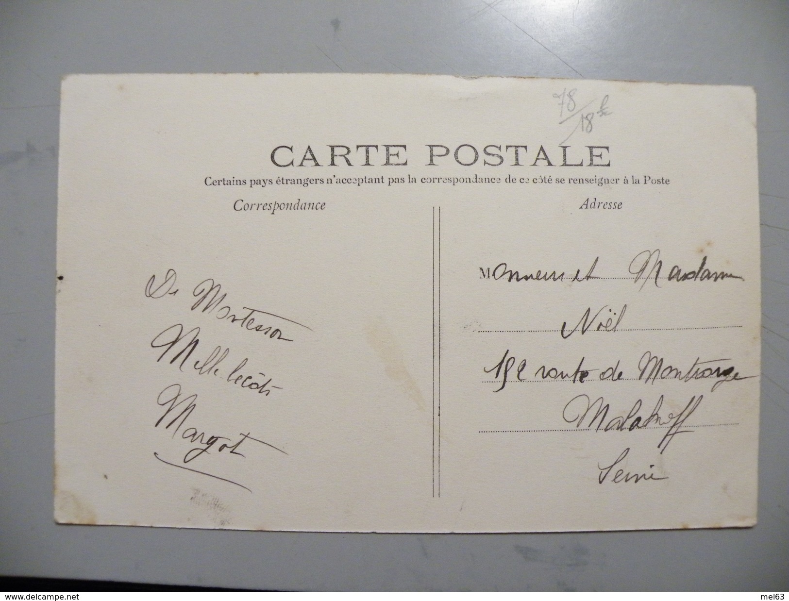 A435. CPA..78. MONTESSON. Place Du Chateau.  Beau Plan Animé. écrite & Voyagée - Montesson