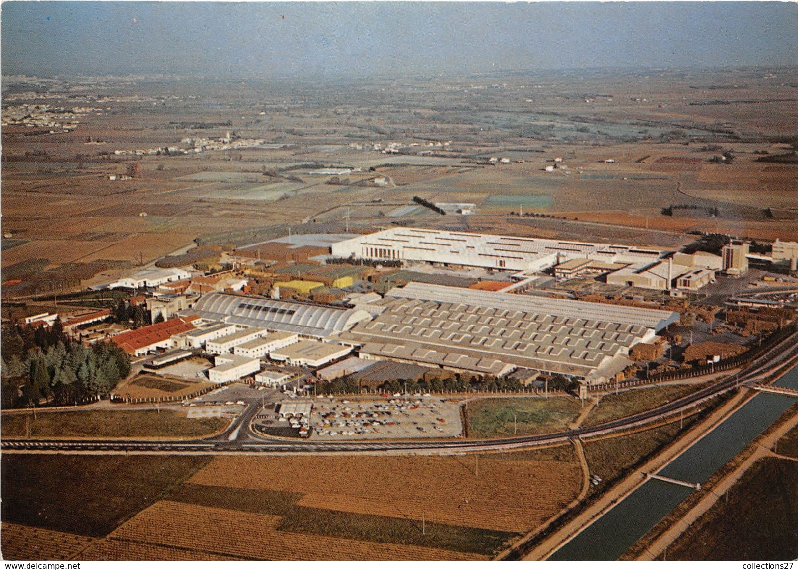 30-VERGEZE- VUE AERIENNE DE LA SOURCE PERRIER - Vergèze