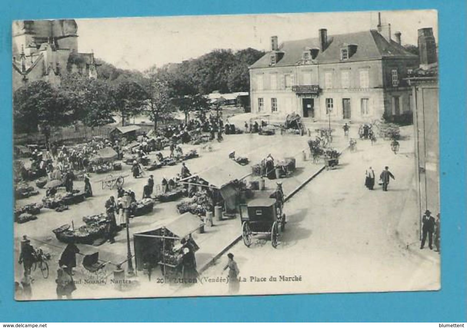 CPA 20 - Métier Marchands Ambulants La Place Du Marché LUCON 85 - Lucon