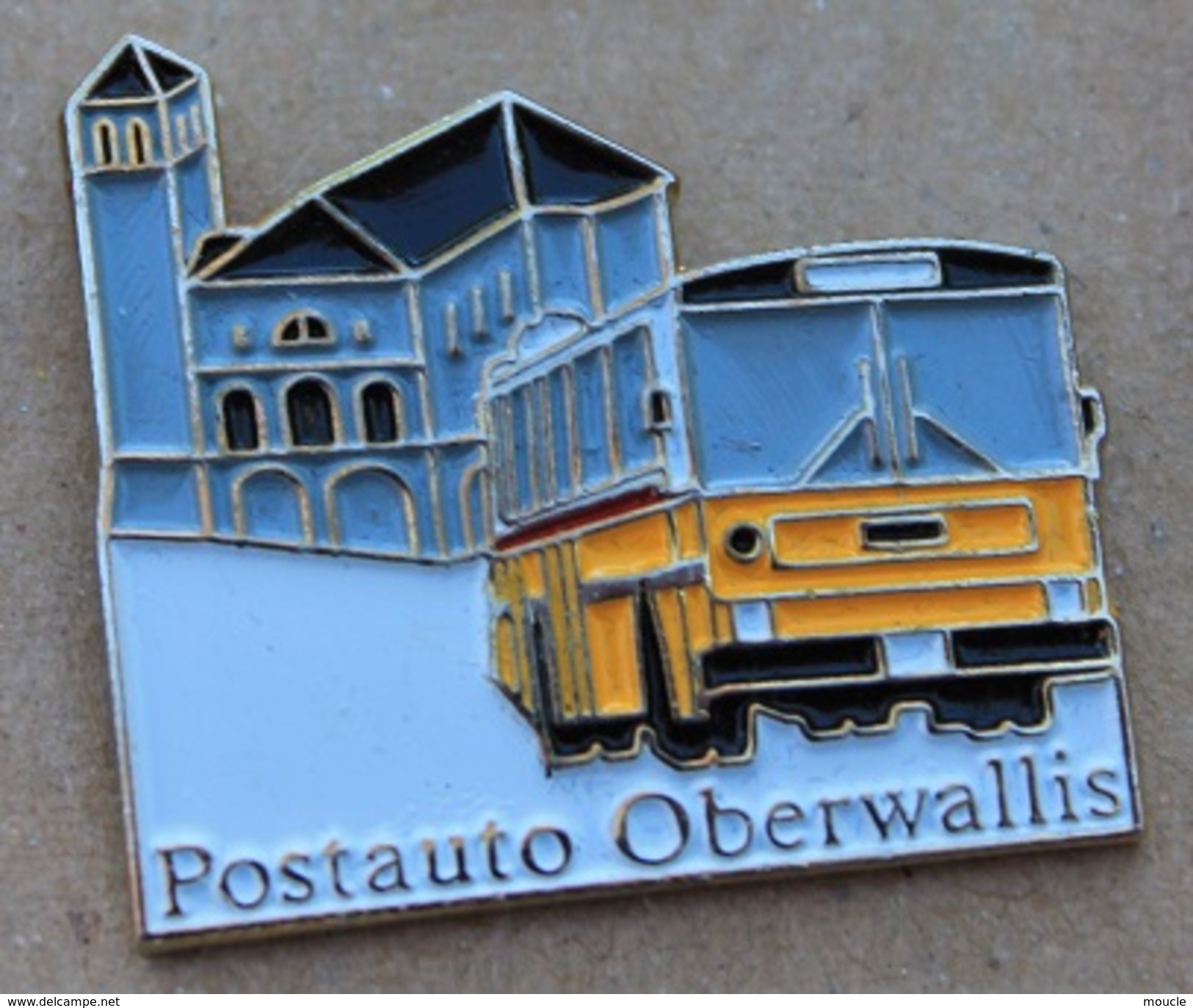 CAR POSTAL JAUNE SUISSE - POSTE - POSTAUTO OBERWALLIS - VALAIS - EGLISE   -    (18) - Mail Services