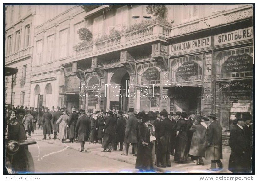 1913 B&eacute;cs, A Canadian Haj&oacute;t&aacute;rsas&aacute;g Bez&aacute;rt Irod&aacute;ja, A... - Other & Unclassified