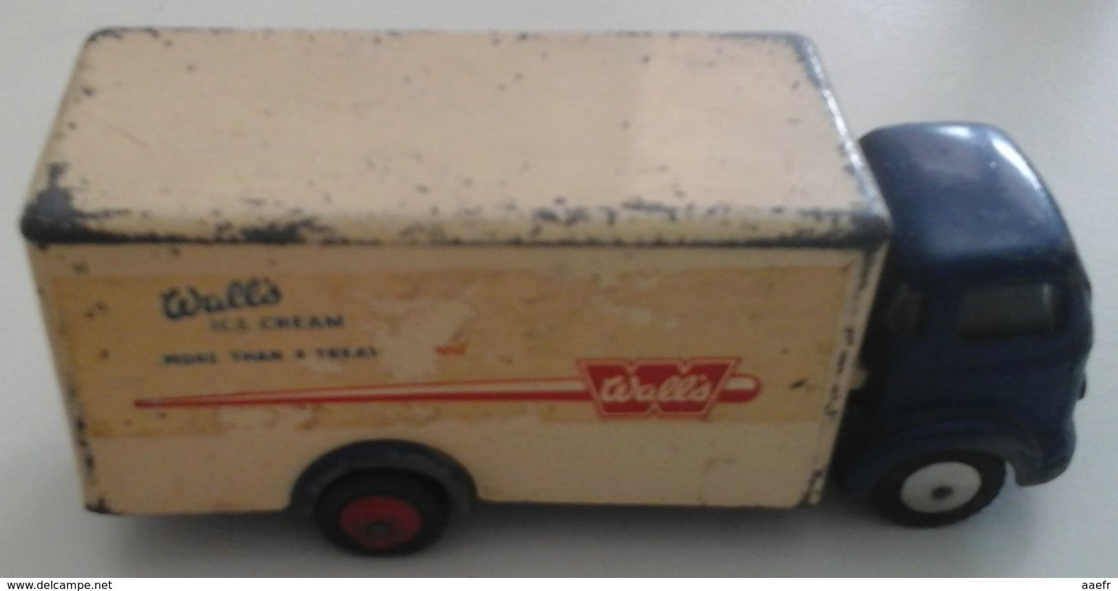 Gorgy Toys - Commer 5 Tons Well's Ice Cream 1/50 - 453 - Corgi Toys