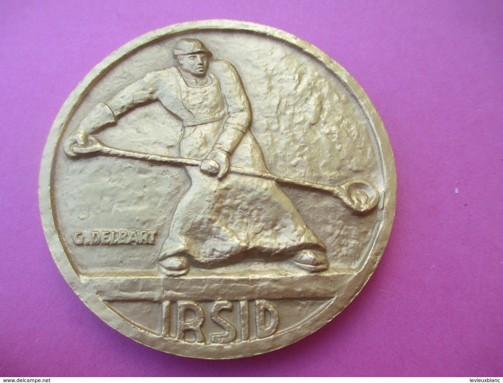 3 Médailles Ancienneté/IRSID/Institut De Recherche De La Sidérurgie/Bronze-Argent-Or/attribuées/1972-77-82        MED148 - Frankreich