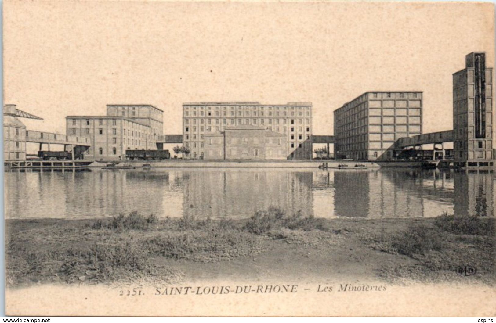 13 - SAINT LOUIS Du RHONE -- Les Minoteries - Saint-Louis-du-Rhône