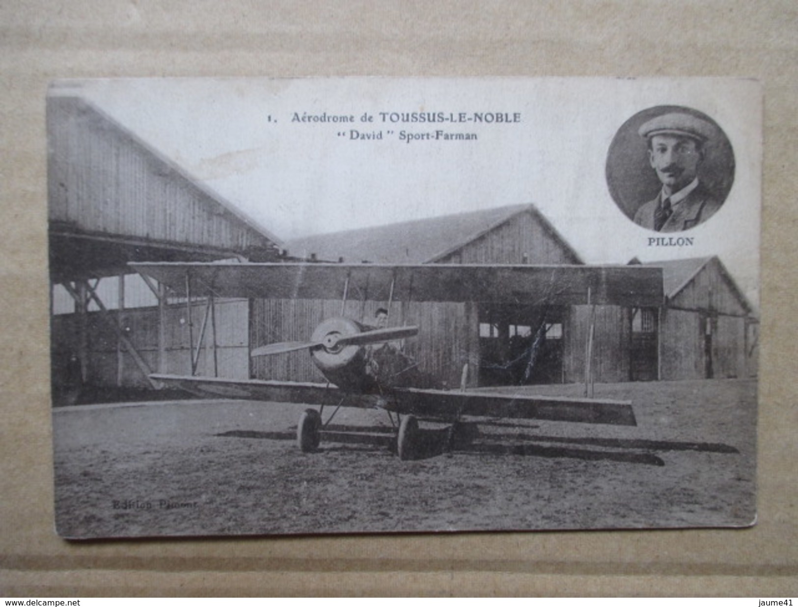 YVELINES  78      TOUSSUS - LE -NOBLE    - AERODROME  -   " DAVID "  SPORT-FARMAN       ANIME      LEGEREMENT ONDULE - Toussus Le Noble