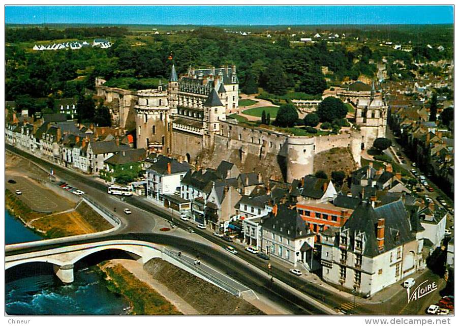 AMBOISE LE CHATEAU ET LA VILLE - Amboise