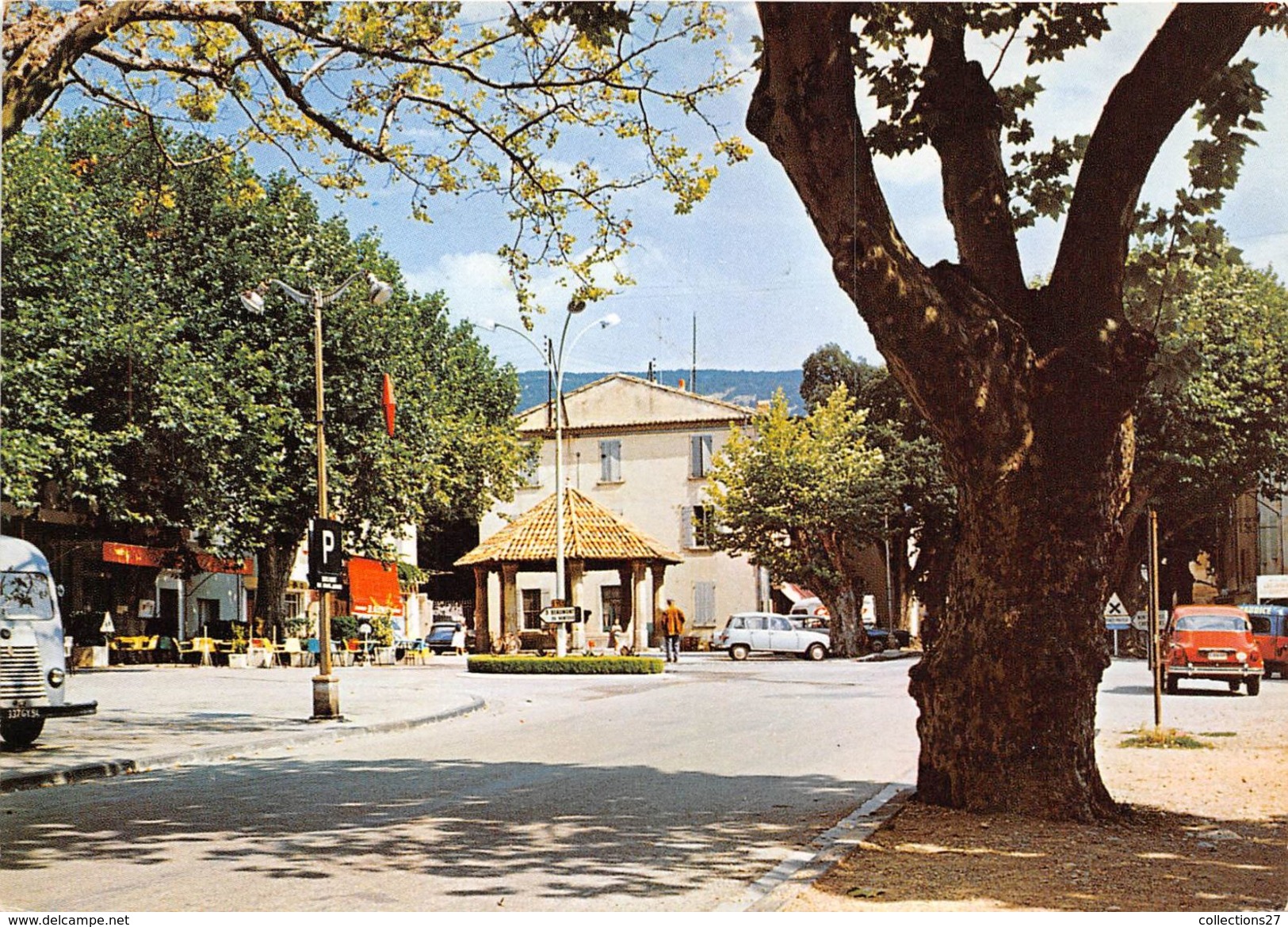 84-MALAUCENE-LA FONTAINE ET LE COURS - Malaucene