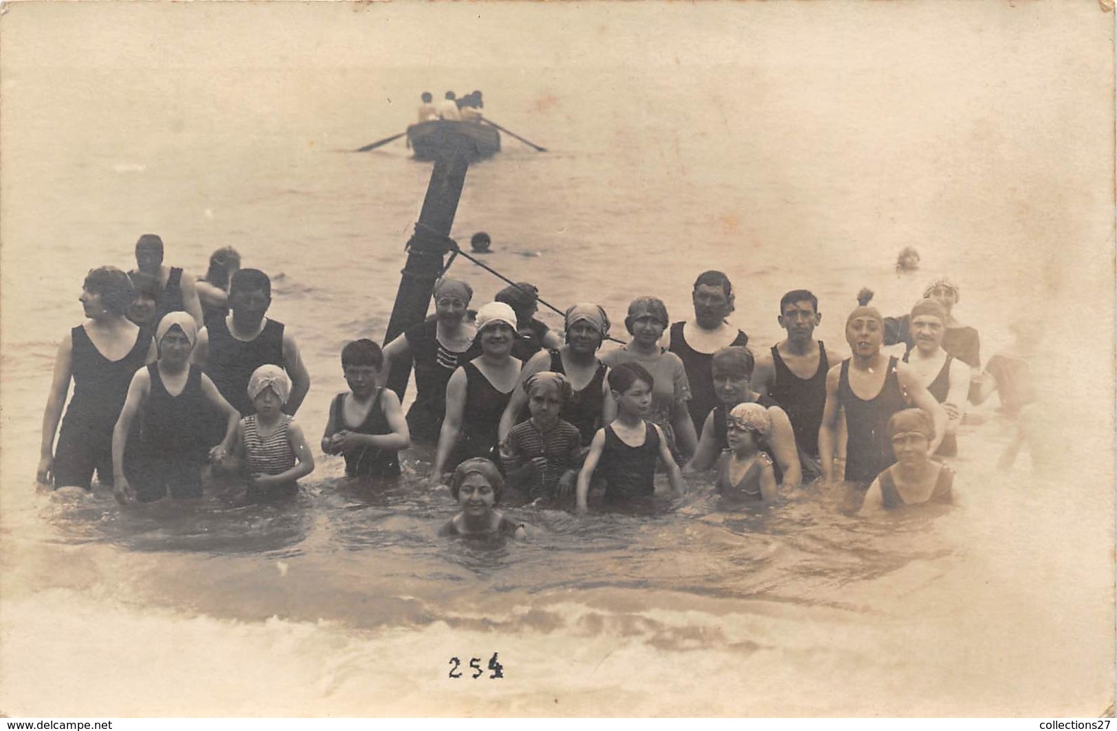 80-AULT- CARTE-PHOTO- SCENE DE PLAGE - Ault