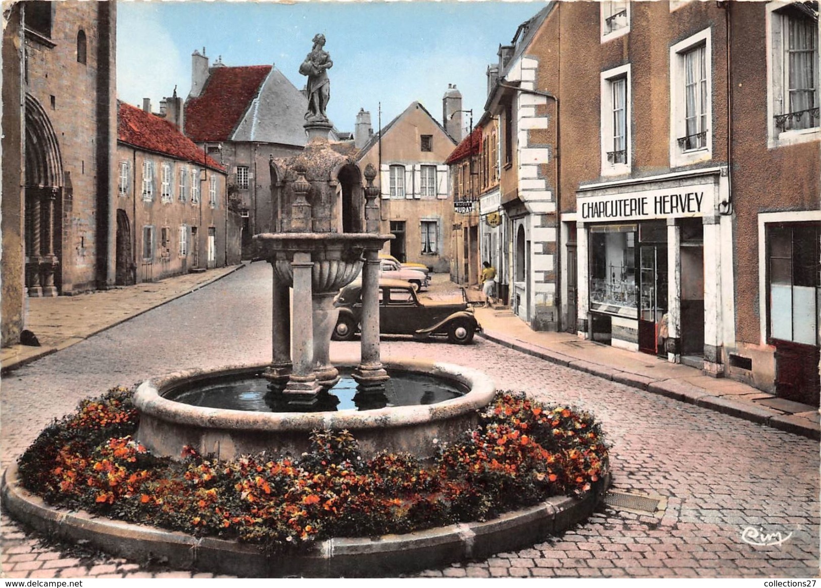 21-SAULIEU- FONTAINE ST-ANDOCHE CONSTRUITE EN 1752 - Saulieu