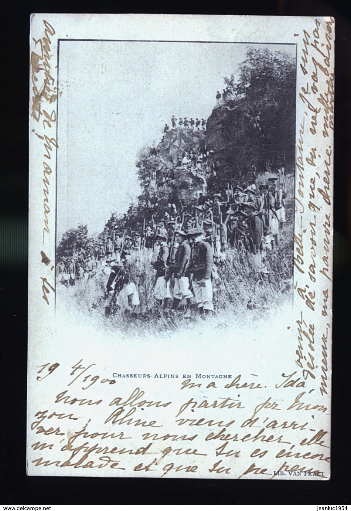 STENAY    1900 MILITAIRES CHASSEURS - Stenay