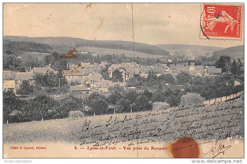 Lyons La Forêt       27        Vue Prise Du Rempart                (voir Scan) - Lyons-la-Forêt