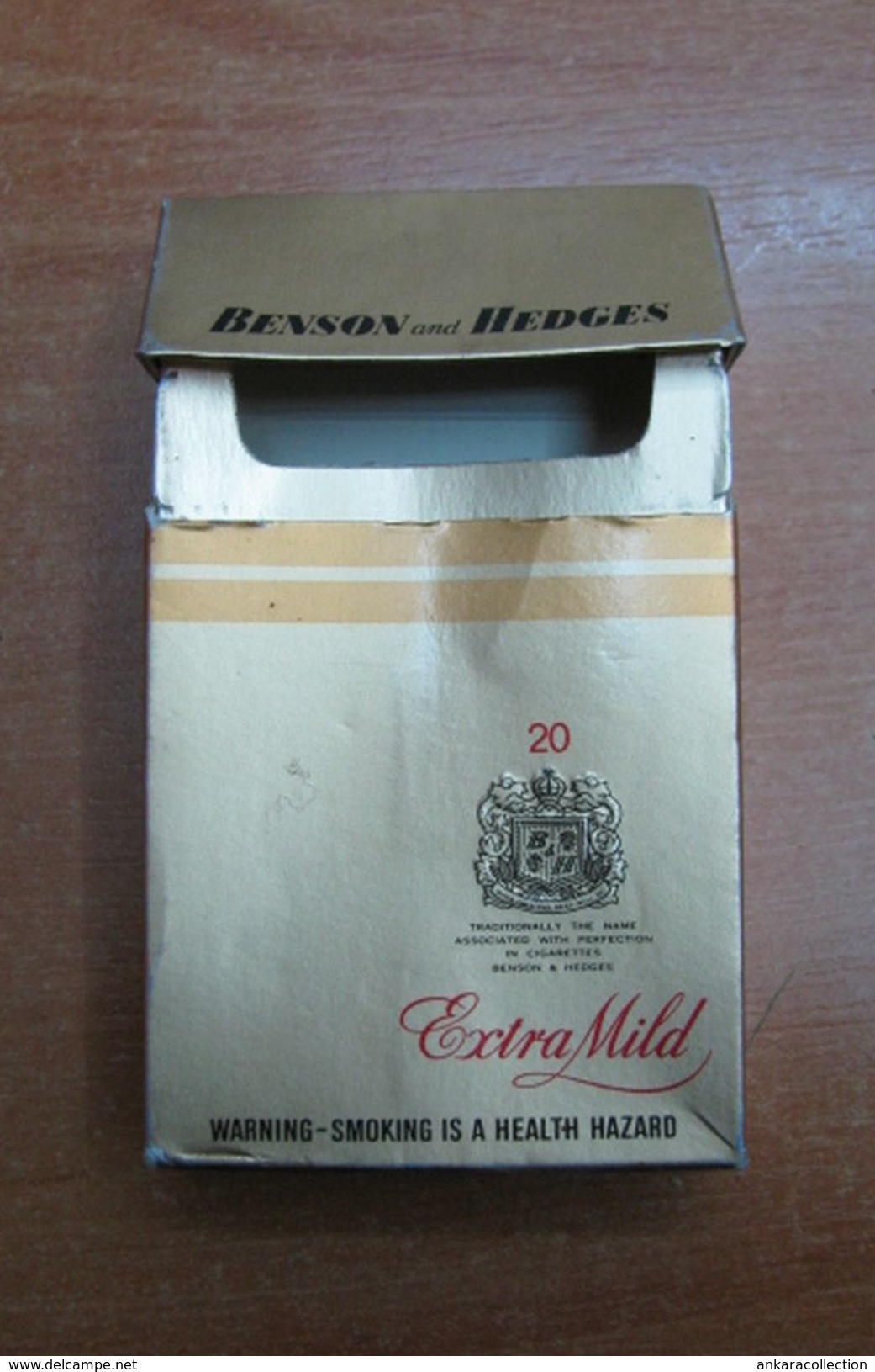 AC - BENSON AND HEDGES CIGARETTES EMPTY HARD BOX FOR COLLECTION