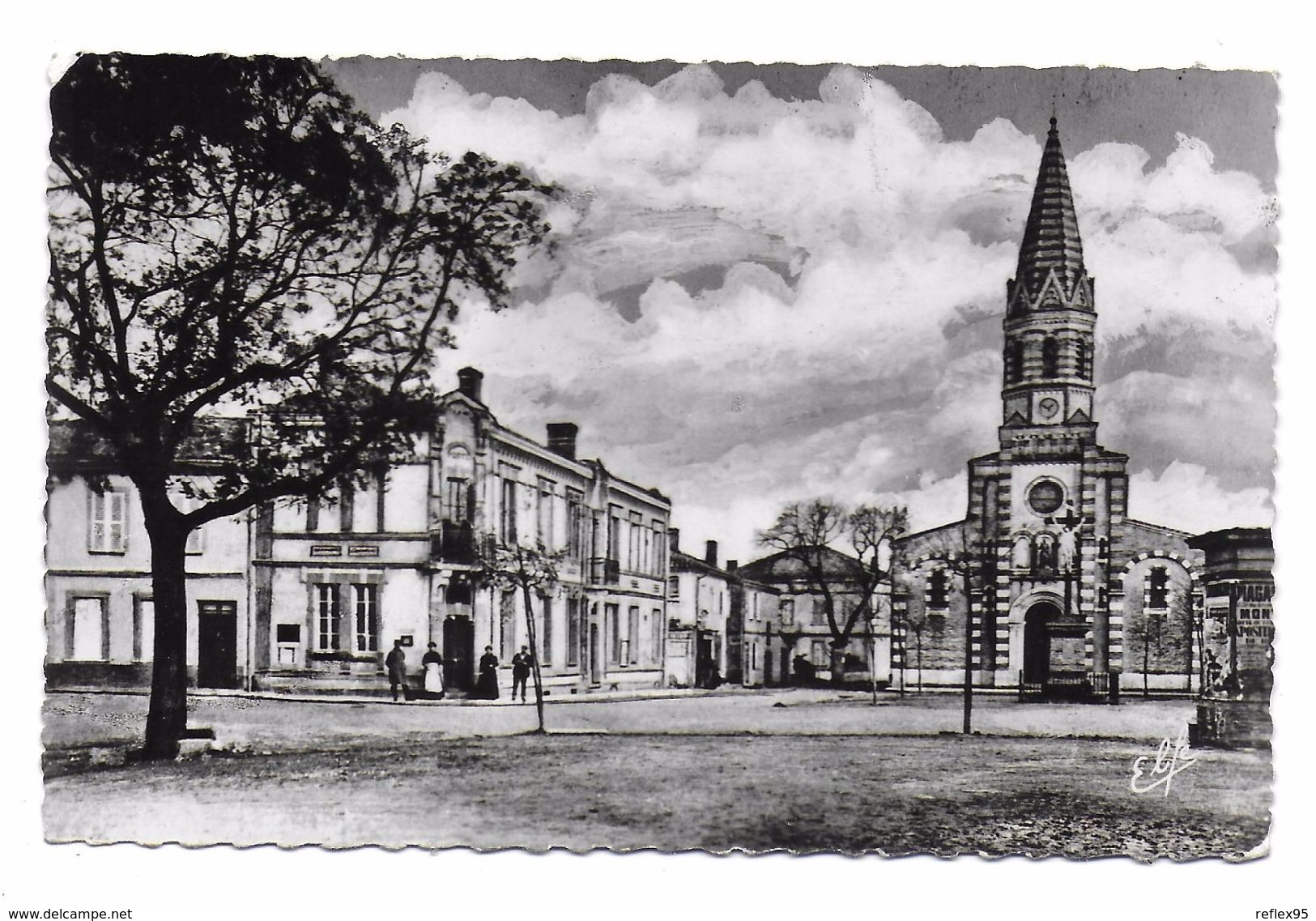 LABASTIDE SAINT PIERRE - La Poste Et L'Eglise - Labastide Saint Pierre