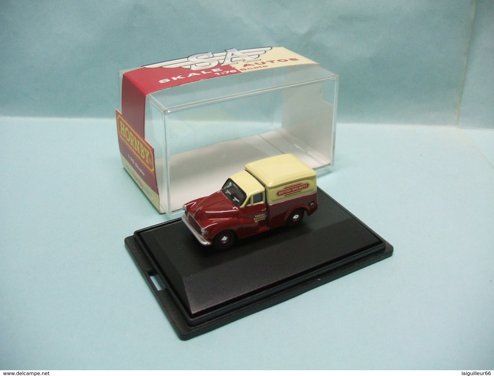 Hornby SA - MORRIS MINOR VAN British Railways Réf. R7002 OO 1/76 - Road Vehicles