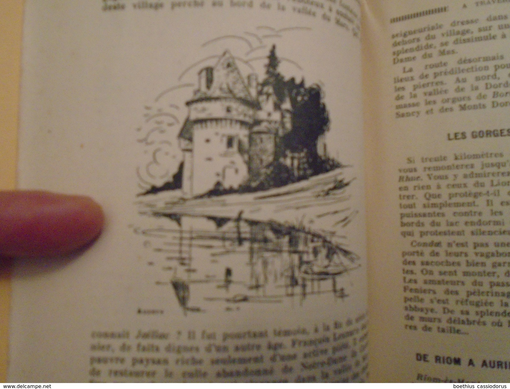 UN RAID A TRAVERS LA HAUTE-AUVERGNE 1934 ABEL BEAUFRERE Avec 13 Illustrations De Marcel Capitaine Et Pierre Croizet. - Auvergne