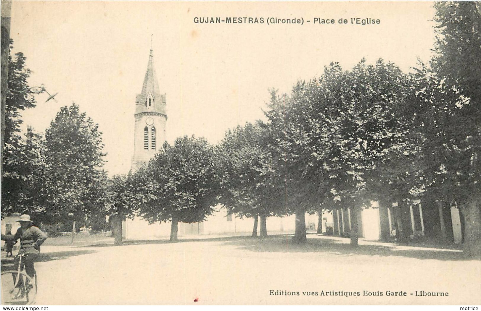 GUJAN MESTRAS - Place De L'église - Gujan-Mestras