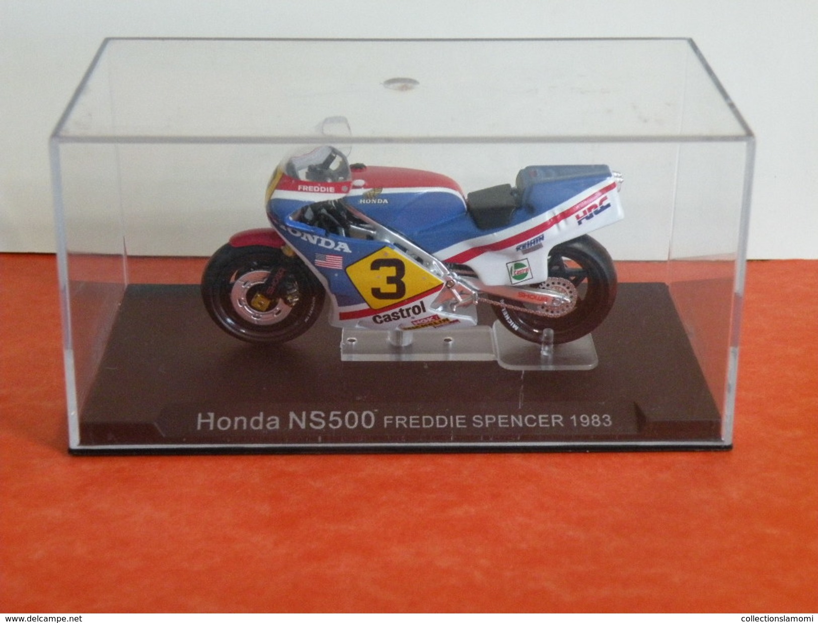 MOTO 1/24 > Honda NS 500 Freddie Spencer 1983 (sous Vitrine) - Moto