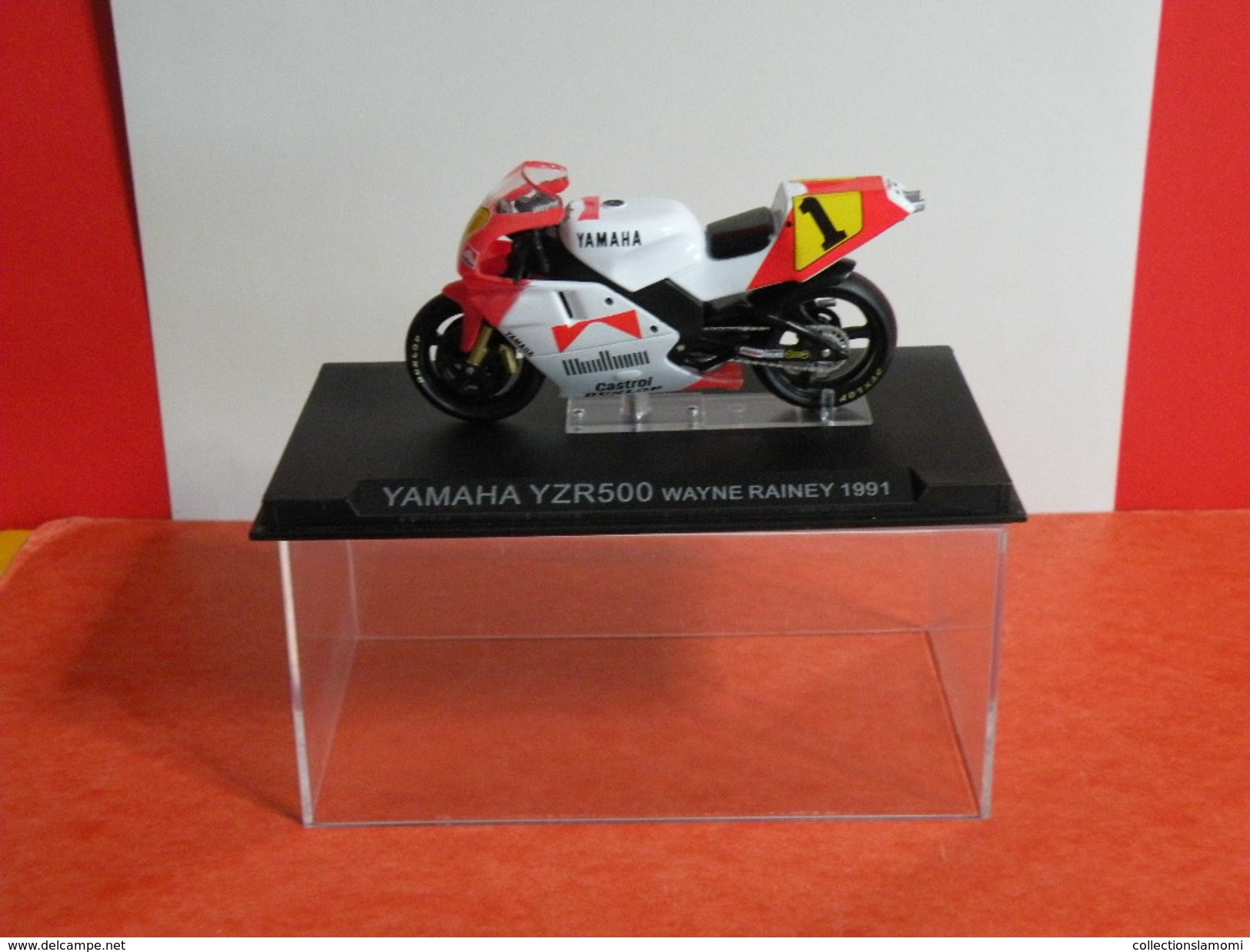 MOTO 1/24 > Yamaha YZR 500 Wayne Rainey 1991 (sous Vitrine) - Motos